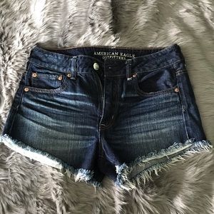 AMERICAN EAGLE Women’s High Rise Jean Shorts